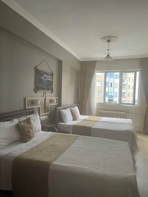 Otel Yalta - Image 1