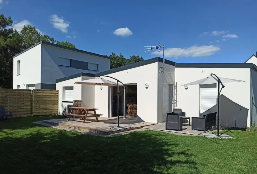 comfortable house on the ground floor, terrace, 15 minutes from the beaches, pets allowed - Image 1