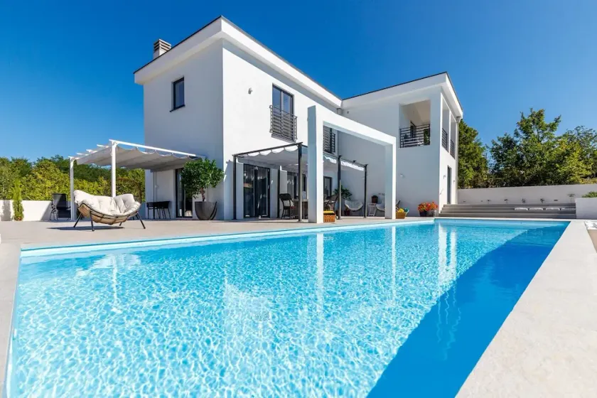 Luxury Villa Valhalla with Private Pool - Image 1