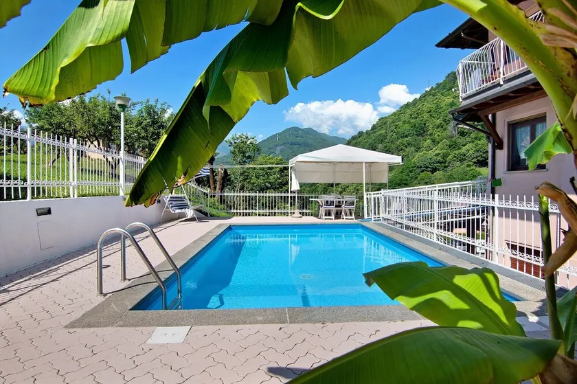 Ferienwohnung 'Villa Adele' mit Seeblick, privatem Pool und WLAN - Image 1