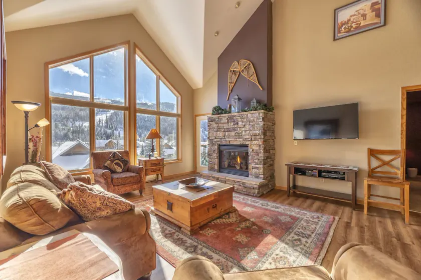 Condo 3 BR + Loft BR / 4 BA au dernier étage avec vue panoramique sur les pistes de ski - Image 1