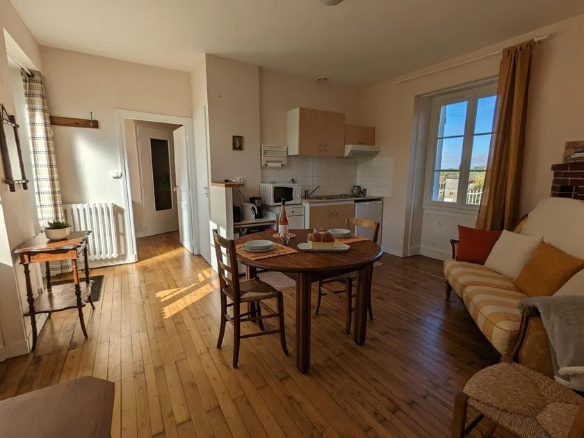 Gîte charmant avec jardin privatif, proche des randonnées, totalement équipé et internet fibreбет - Image 1