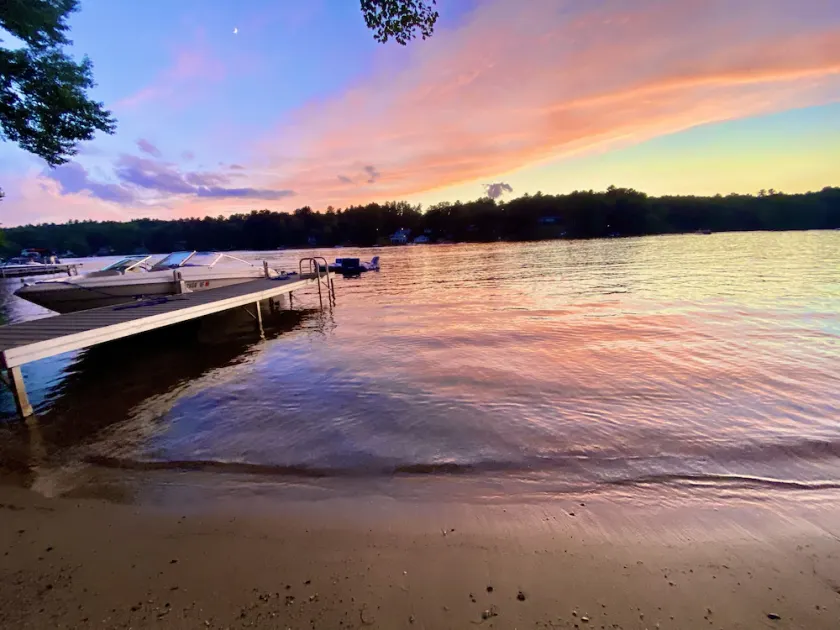 Your Cottage on the Lake - Image 1