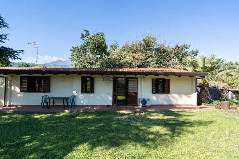 Apartment \"Villa Romeo with tree house\" with Mountain View - Image 1