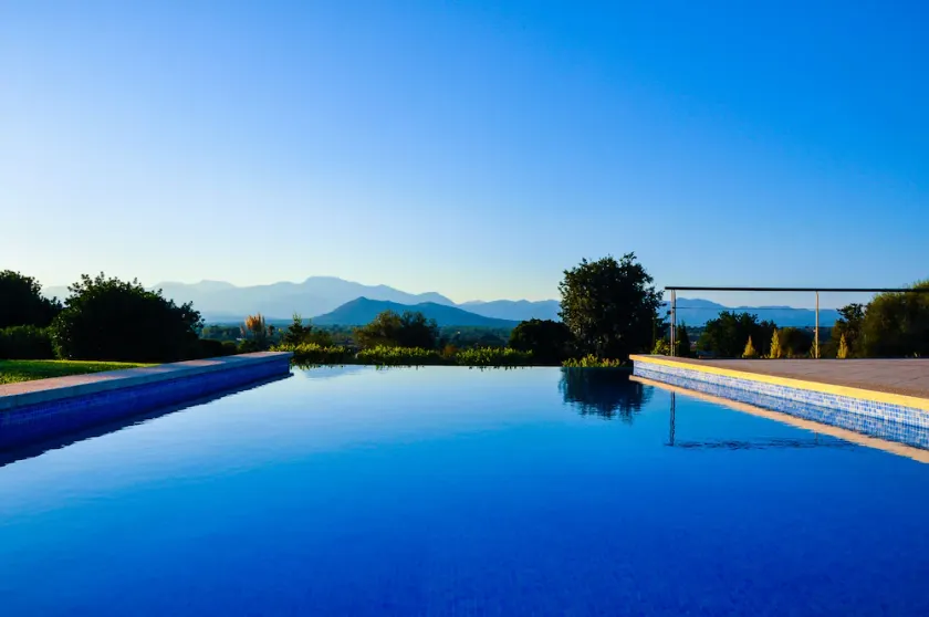 Charming stone cottage in a quiet area and stunning views. Wifi - Image 1