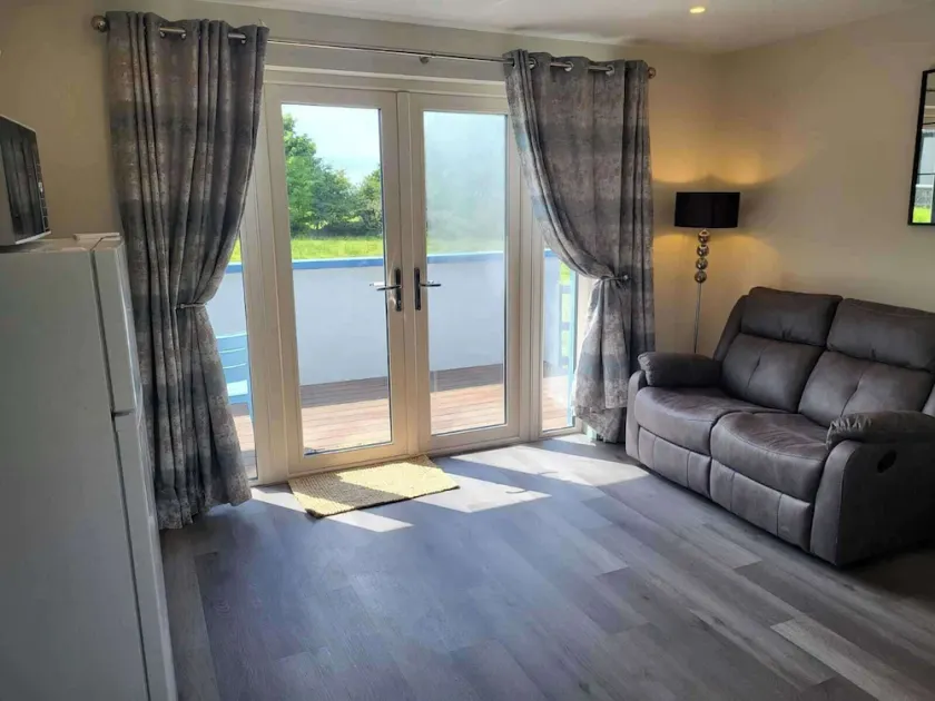 Seaside Apartment- Sligo- Pet Friendly - Image 1