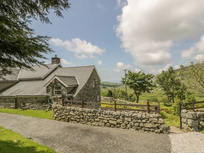 The Stable Cottage, LLANBEDR - Image 1