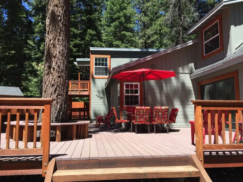 TAHOE MOUNTAIN CABIN * Salle de jeux * Bain à remous * Wi-Fi * Animaux domestiques * Près de Ski / Plage / Manger - Image 1