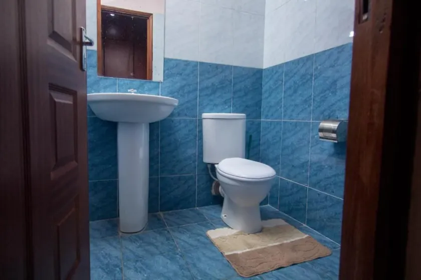Essy's Furnished Homes Nakuru with pool & GYM - Image 1