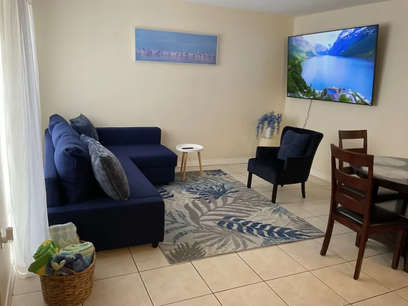 LIDO BEACH/ST. ARMAND'S CIRCLE  #103 - Image 1