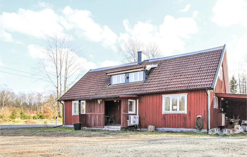 3 Bedroom Stunning Home In Västra Torup - Image 1