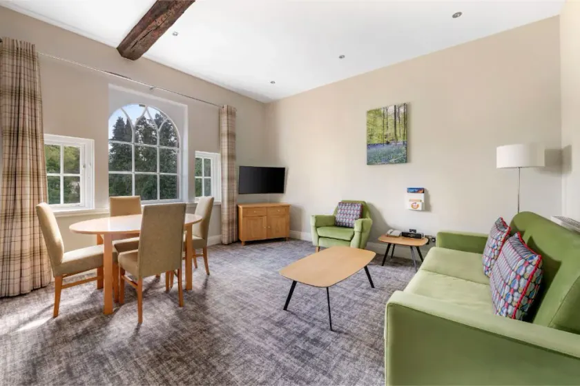 Modern 1-Bed Apartment | Near Lancaster | Sleeps 4 - Image 1