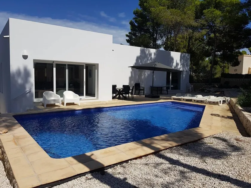 BEAUTIFUL NEW VILLA IN MORAIRA: LA CASA MILA - Image 1