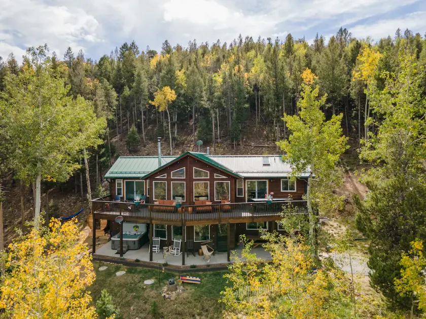 Panoramic Views from a Large Peaktop Retreat with Hot Tub, Sauna, & Axe-Throwing - Image 1