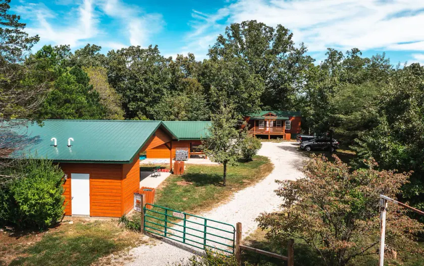 Ransom's Retreat Group cabin rental near Meramec River - Image 1