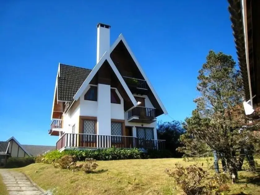 House in Campos do Jordão - Alto da Vila Inglesa - 5 bedrooms - Image 1