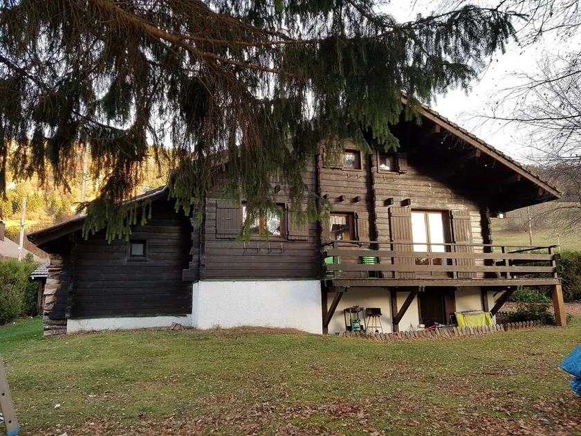 Chalet Traditionnel Montagnard Tout Confort, Parc Naturel du Haut-Jura - Image 1