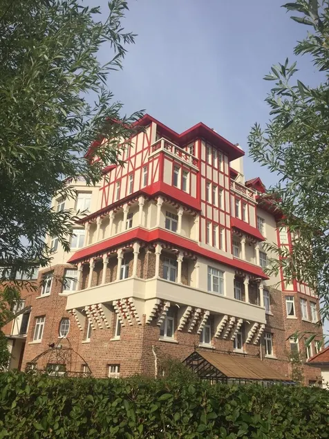 Charming renovated luxury apartment with seaview. - Image 1