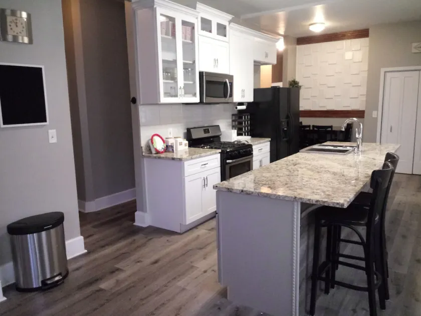Renovated Intown Home 2miles from Downtown Atlanta  - Image 1