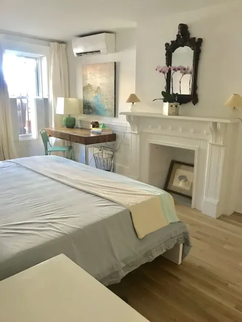 Luxury Top 50 Interior Designer Studio Apartment - Image 1