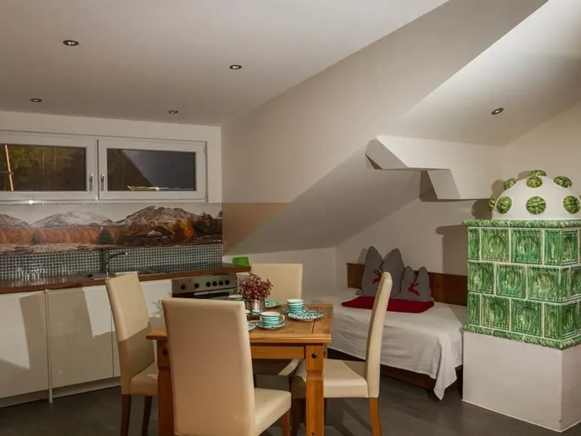 LETTO POSTERIORE - Casa Hirschpoint - Image 1