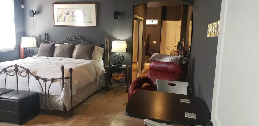 Guest Suite Cave Creek - Image 1