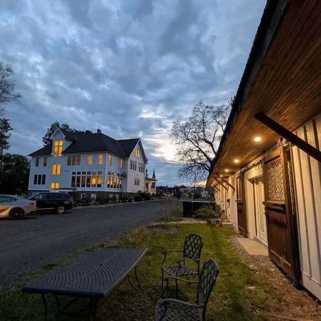 Historic Barn - 2 Bedroom Apartment Close To Legoland NY - Image 1