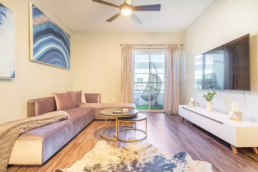 Modern Luxe 1bd/1bath Dream Apartment by Six Flag Magic Mountain/ Santa Clarita - Image 1