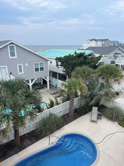 Beach Views and Private Pool Exceptionally well Equipped for Family Fun - Image 1