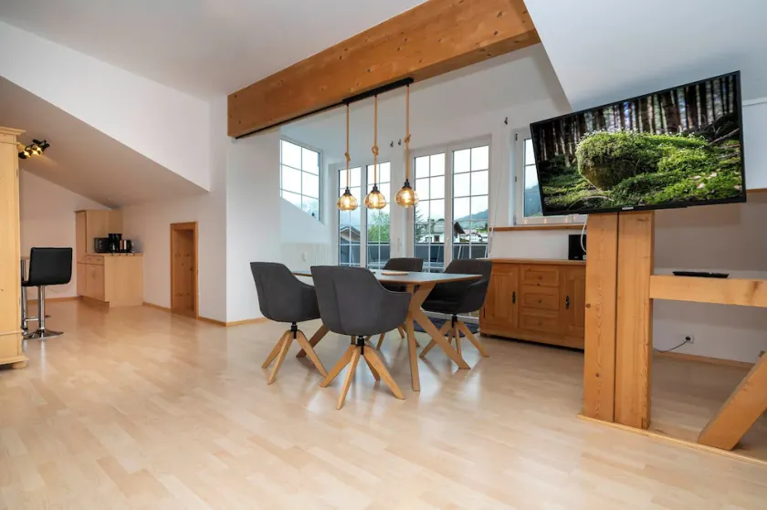 Apartment with roof terrace, washing machine, cable car included in summer.  - Image 1