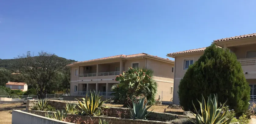GRAND STUDIO** 4 PERSONNES PRES DES  9 PLAGES DE PROPRIANO - Image 1