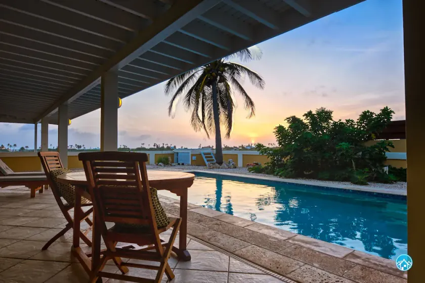 SUNSET VILLA - Stunning VIEW! - private pool - 4 bed - 4 bath- 11 guest home - Image 1