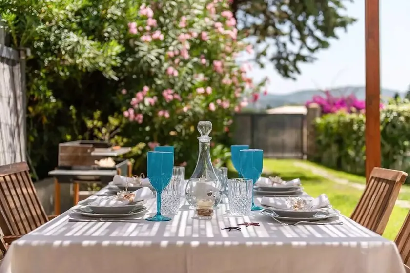 Strada per Villasimius villetta al mare con giardino  e Jacuzzi - Image 1