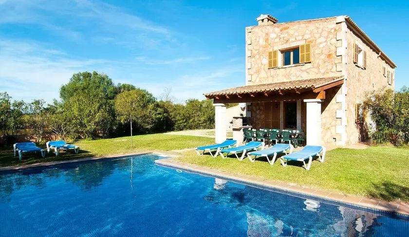Preciosa casa rural mallorquina Son Mas con piscina privada y Wi-Fi gratuito - Image 1
