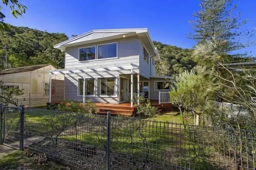 Boat House - Patonga - Image 1
