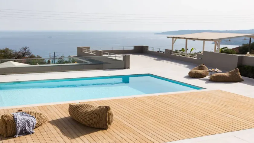 Find yourself between gorgeous vistas at Ethereal Villa - Image 1