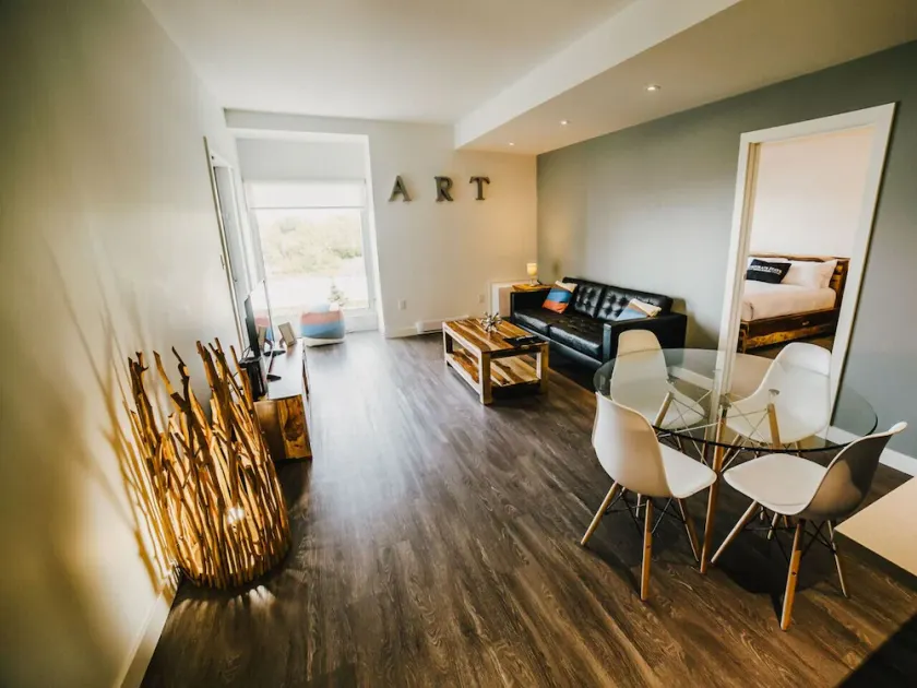 Corporate Stays Elegant & Comfortable 3BR - Image 1