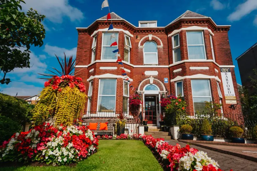 Barford House - One Bedroom First Floor Apartment in Southport - Image 1