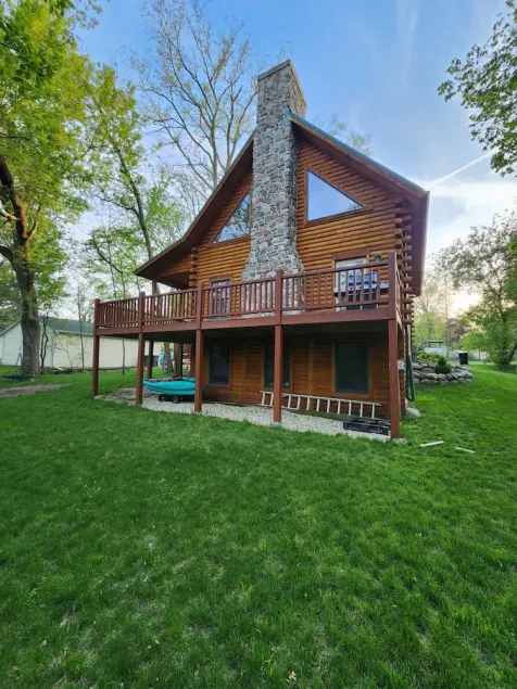 Willow Creek Lodge - Image 1