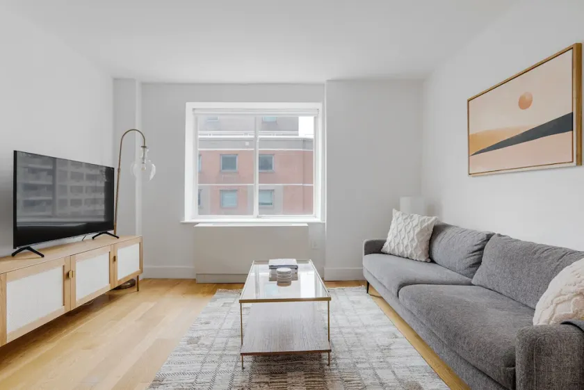Deluxe East Village 2BR w/ W/D, nr Tompkins Sq Park, by Blueground - Image 1