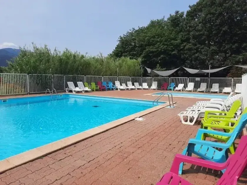 ZEcamping 3 étoiles piscine chauffée et pataugeoire pet friendly - Image 1