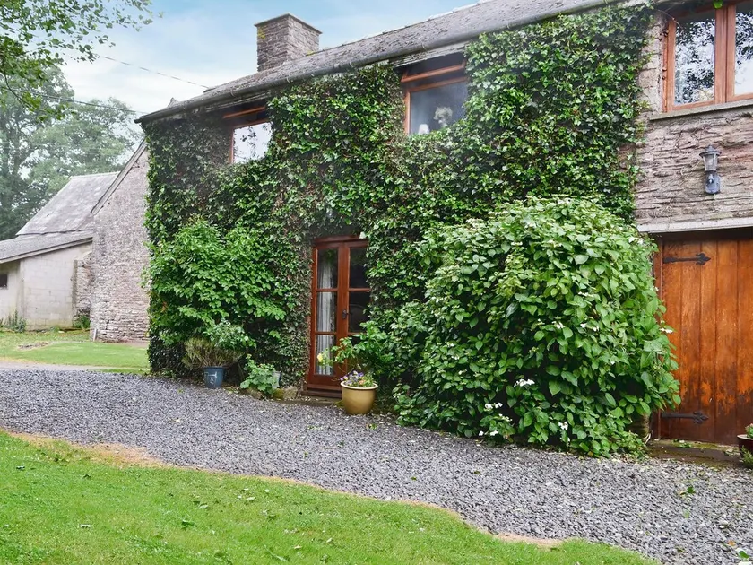 2 chambres à coucher à Grosmont, near Abergavenny - Image 1
