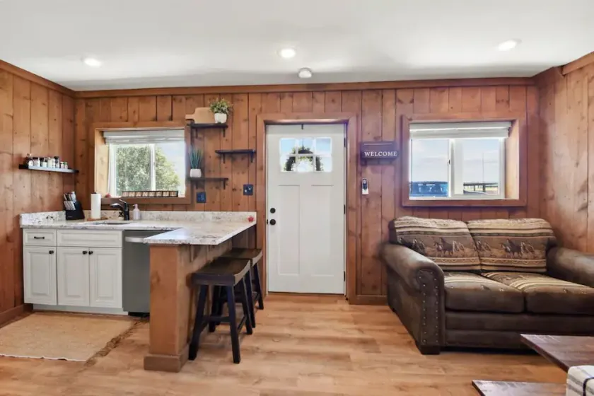 Modern House Barn @ 66 acre- Horse Farm - Image 1