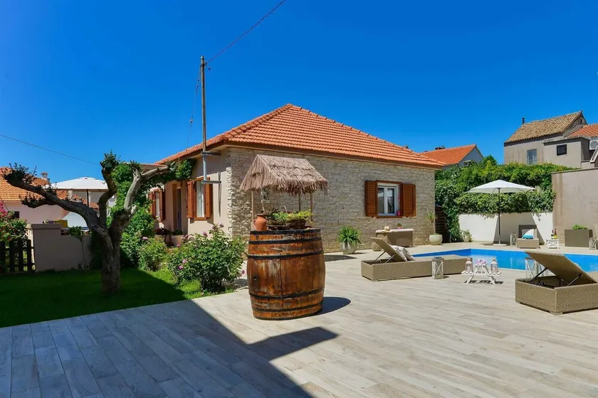 Holiday house Gatsby with pool, close to the beach - Image 1