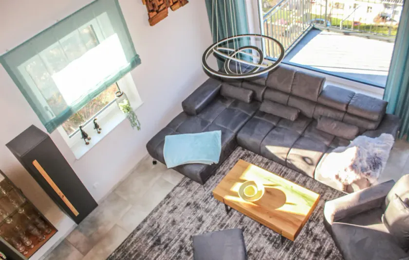 Luxurious apartment in Burgen - Image 1