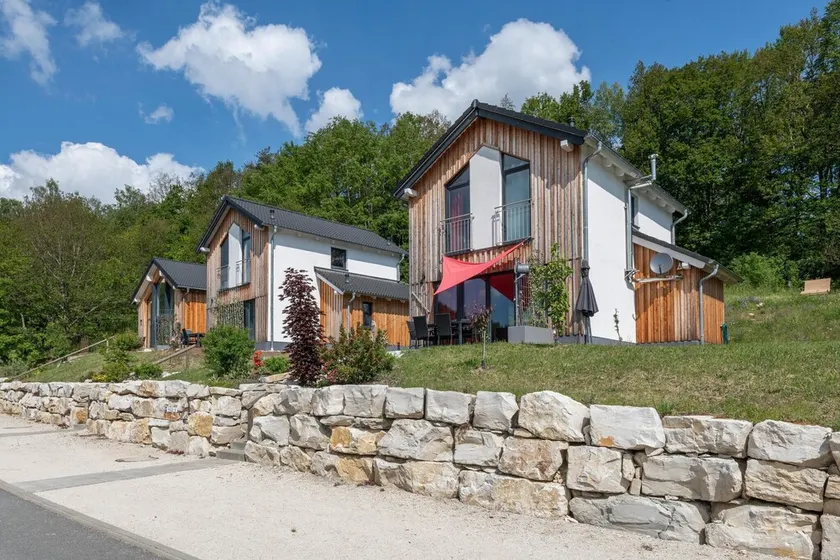 Holiday home with sauna in Mistelgau-Obernsees - Image 1