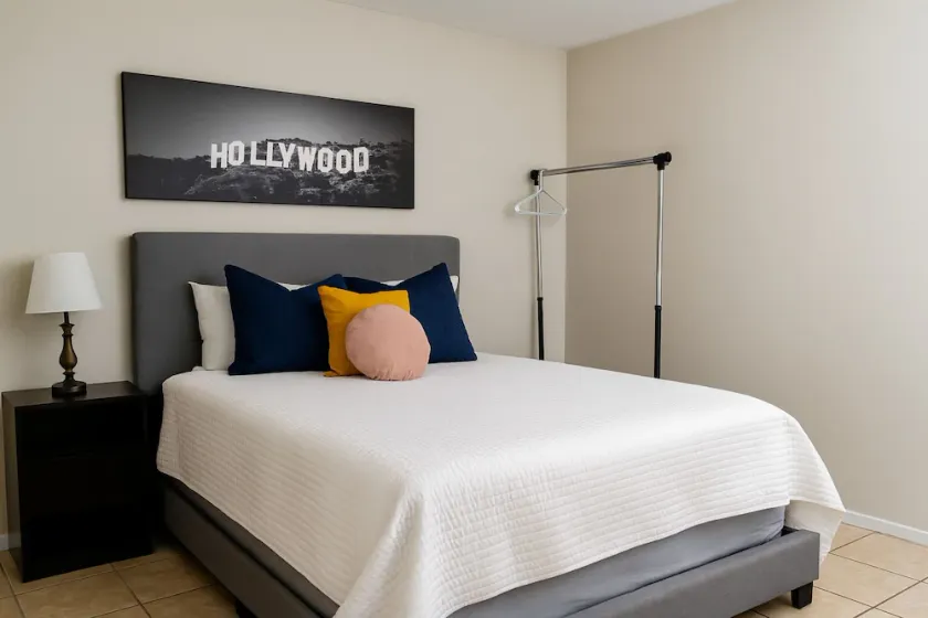 Cozy Renovated Home | Near DT w/Private Entrance - Image 1
