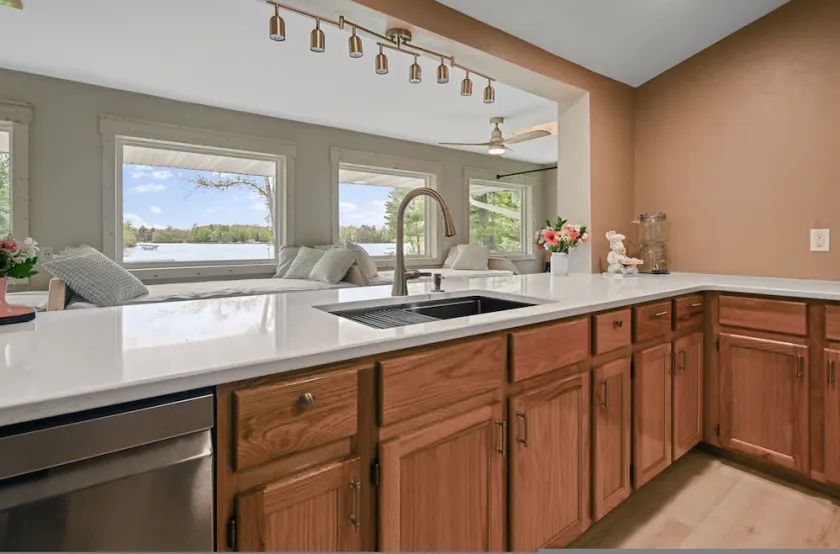 Sand Bar Resort in Suring - Image 1