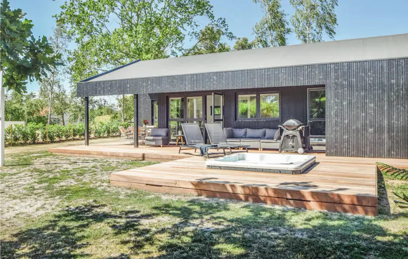 Three-Bedroom Holiday Home In Juelsminde - Image 1