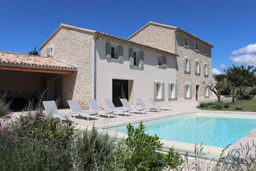 Large Provencal farmhouse, heated pool at the foot of Mont Ventoux - Image 1